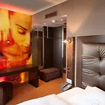 Savoy 4*