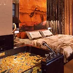 Savoy Hotel 4*