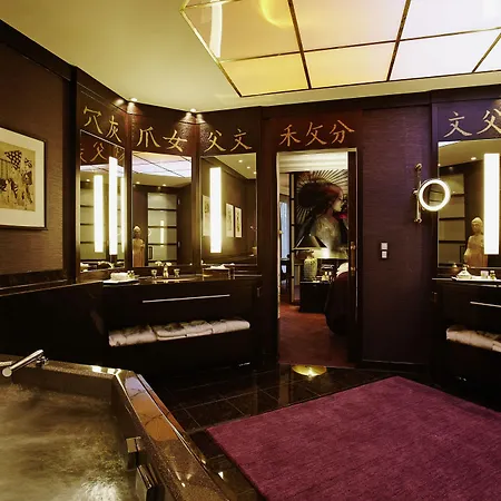 酒店 萨沃伊酒店 4*