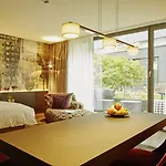 Hotel Savoy